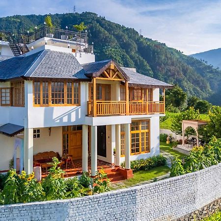Stayvista At The Oakridge 4 Bhk Villa In Dharamshala With Jacuzzi & Balcony Chamba (Himachal Pradesh) Exteriör bild
