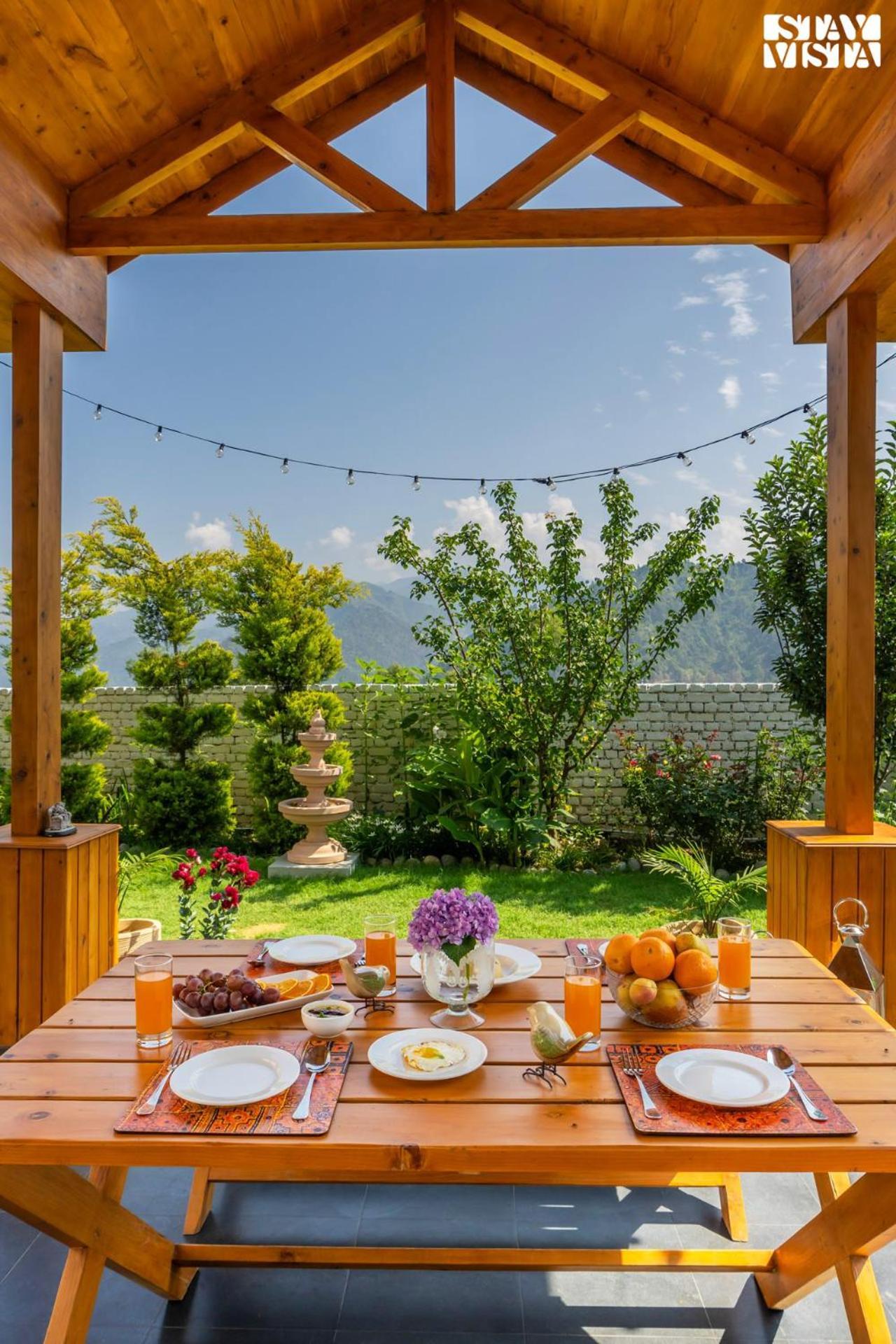 Stayvista At The Oakridge 4 Bhk Villa In Dharamshala With Jacuzzi & Balcony Chamba (Himachal Pradesh) Exteriör bild