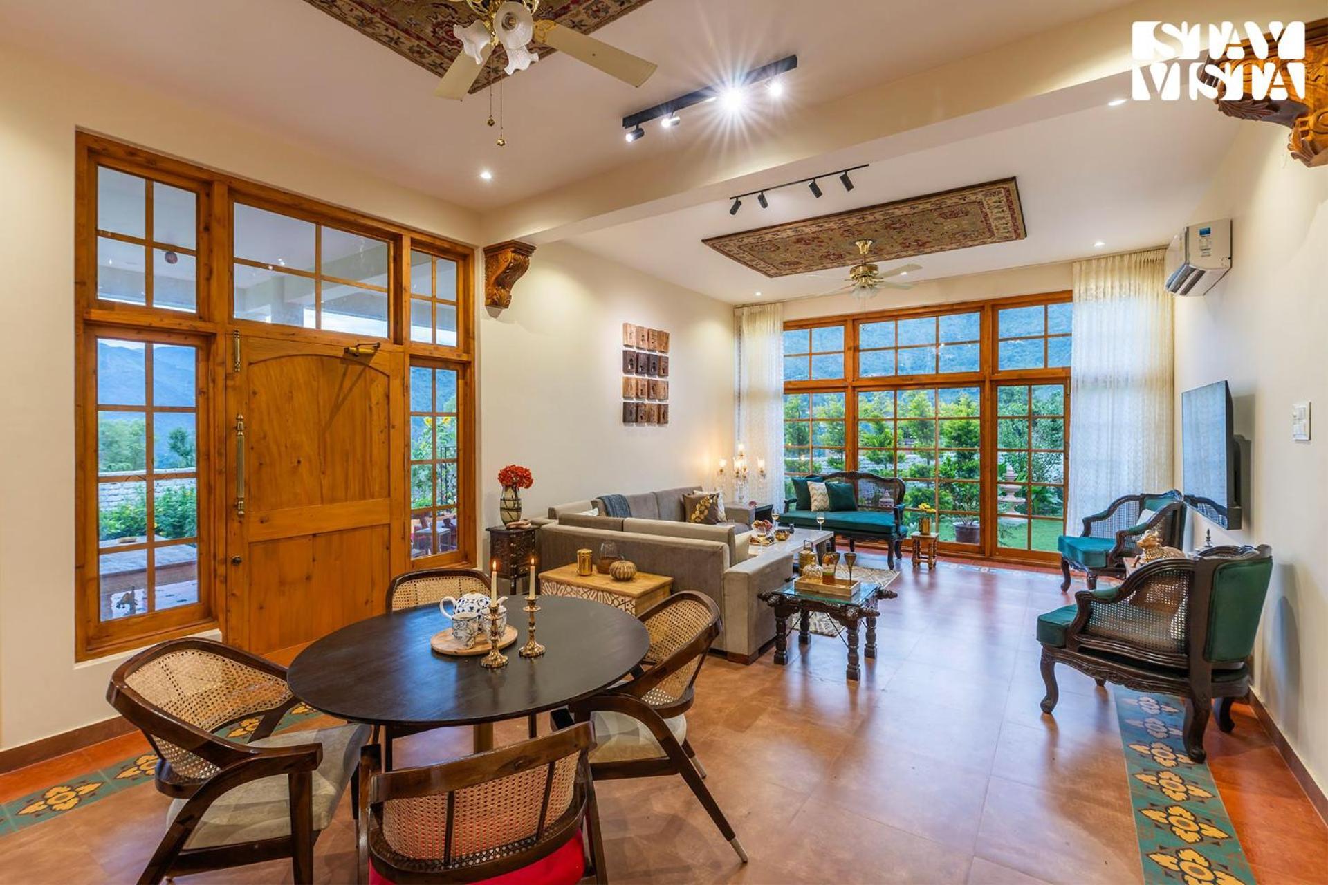 Stayvista At The Oakridge 4 Bhk Villa In Dharamshala With Jacuzzi & Balcony Chamba (Himachal Pradesh) Exteriör bild